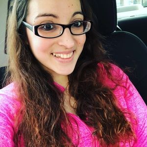 Meet your Posher, Frfrances